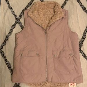 NWT Sherpa Lined Vest Dusty Pink
